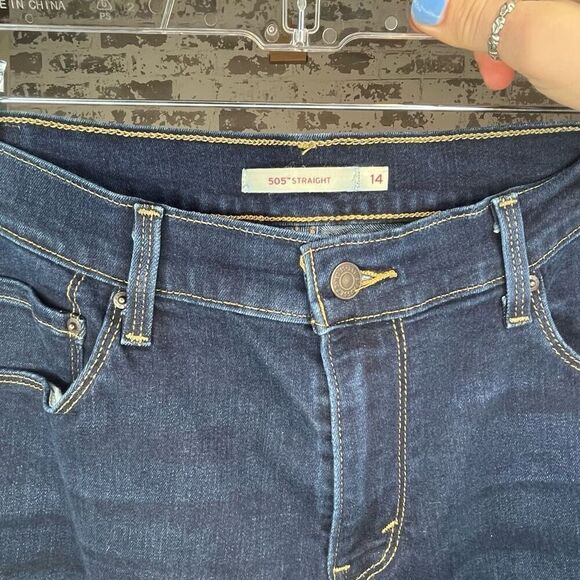 Levis | women dark wash 505 straight denim jeans - Picture 2 of 9